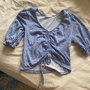 Size XS, Altar'd State, cinched floral top.